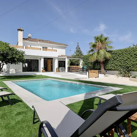 Luxury With Private Pool And Unique Views Pass The Keys Marbella