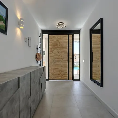 Luxury With Private Pool And Unique Views Pass The Keys *