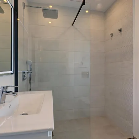 Luxury With Private Pool And Unique Views Pass The Keys Marbella