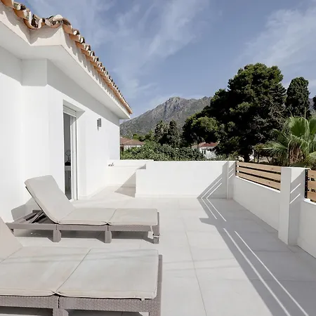 Luxury With Private Pool And Unique Views Pass The Keys Holiday home